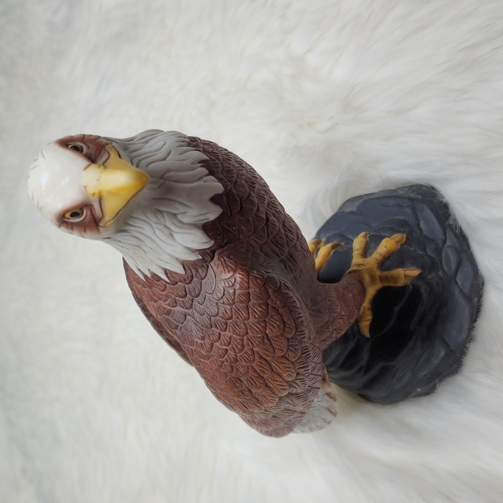 Avon 1982 Porcelain Bald Eagle Figurine Pride Of America Handcrafted For Avon